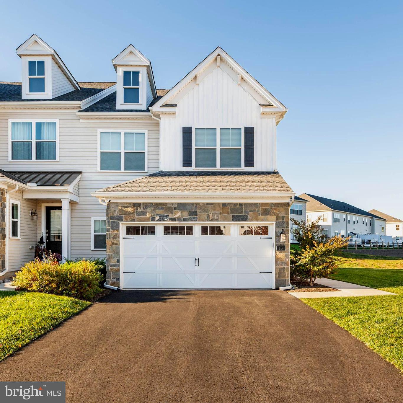 10 Spring Mill Drive Ivyland, PA 18974 - Photo 1 of 26 Gallery Image 1