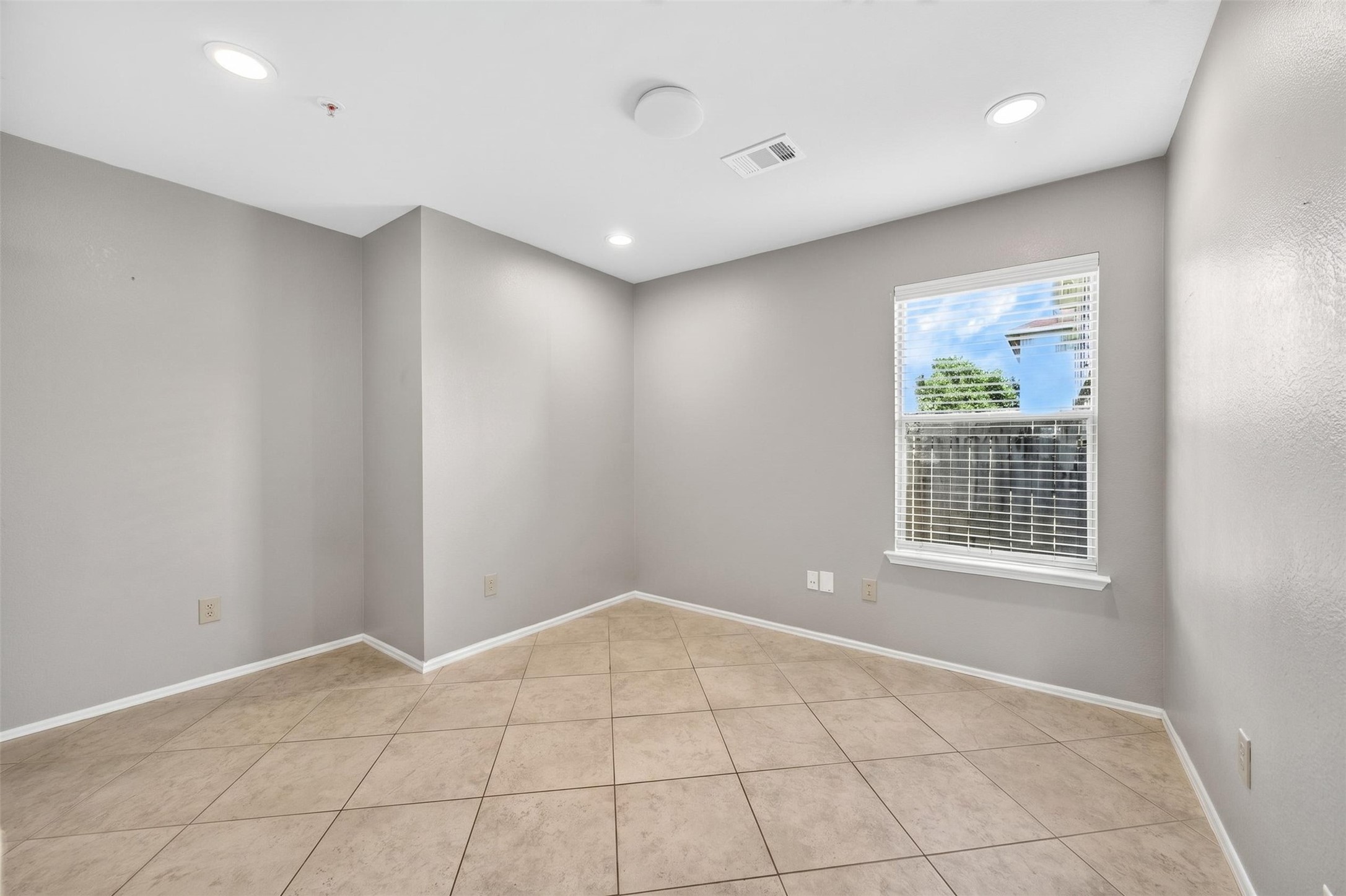 5743 Roehampton Court Houston, TX 77084 - Photo 44 of 49 Gallery Image 44