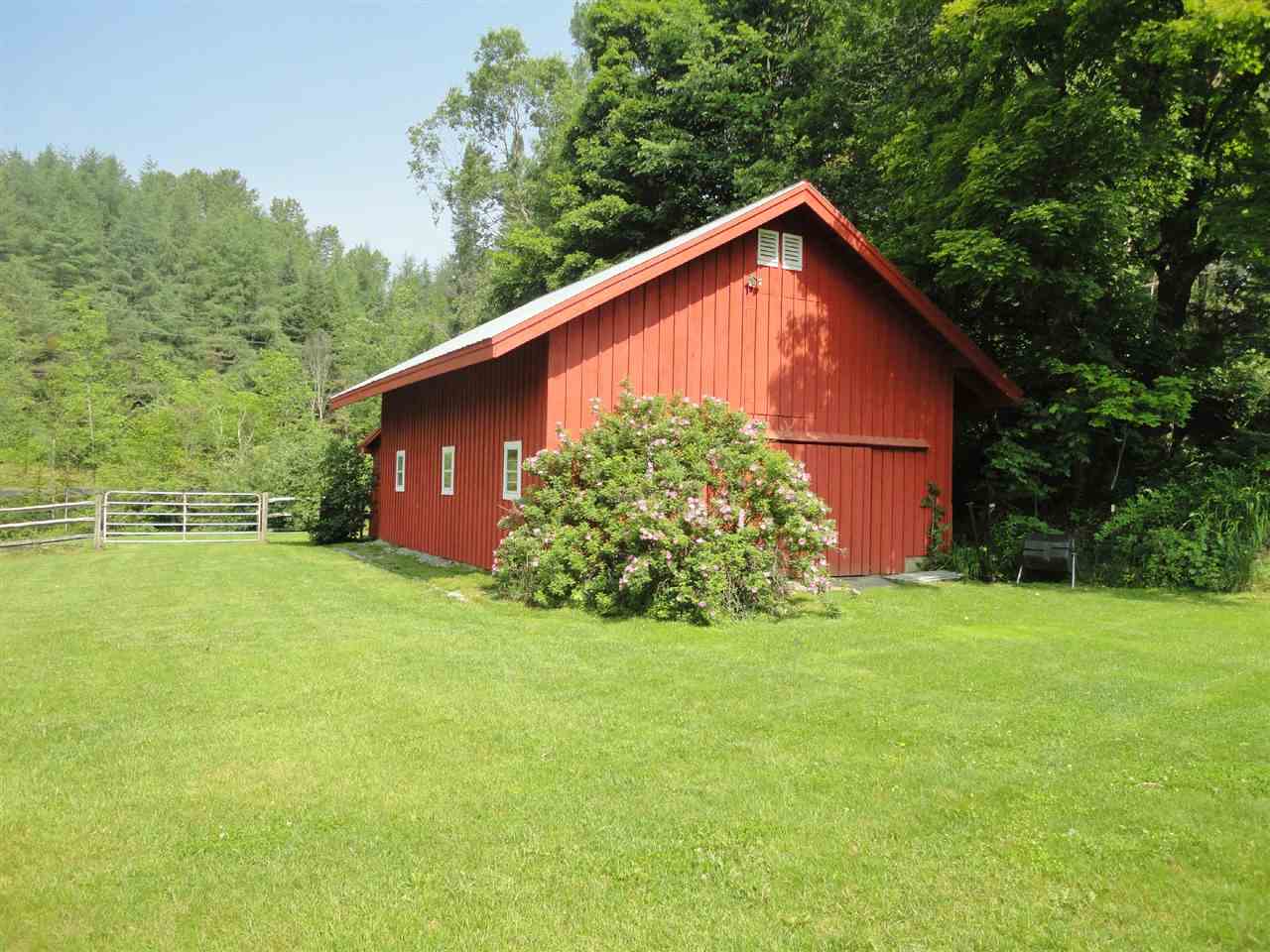 7 Corinth Road Chelsea, VT 05038 - Photo 4 of 33