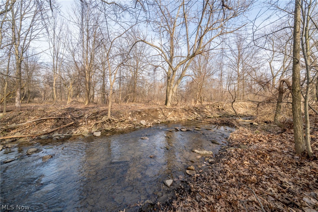 667 Bishop Road Cleveland, OH 44143 - Photo 24 of 24 Gallery Image 24