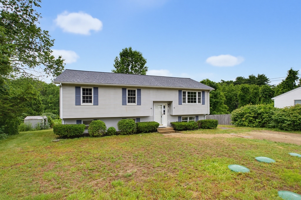 290 Bemis Road Warren, MA 01585 - Photo 3 of 33