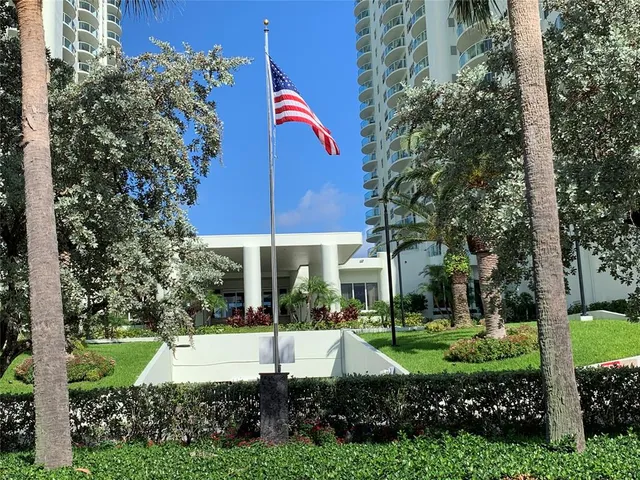$4,300 | 3410 Galt Ocean Drive, Unit 1804N, Fort Lauderdale, FL 33308