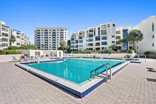 a view of a tennis court