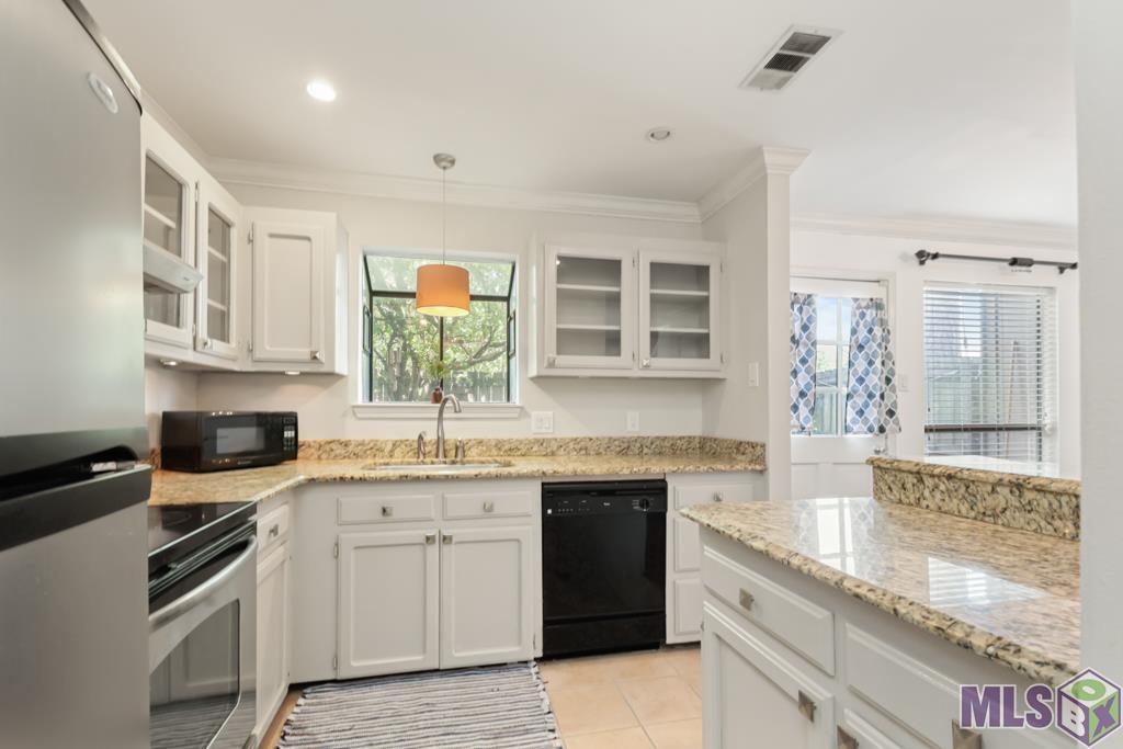 981 Ridgepoint Court, Unit 981 Baton Rouge, LA 70810 - Photo 15 of 22 Gallery Image 15
