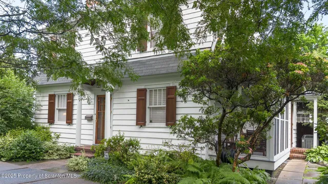 $335,000 | 666 Ford Avenue, Kingston, PA 18704