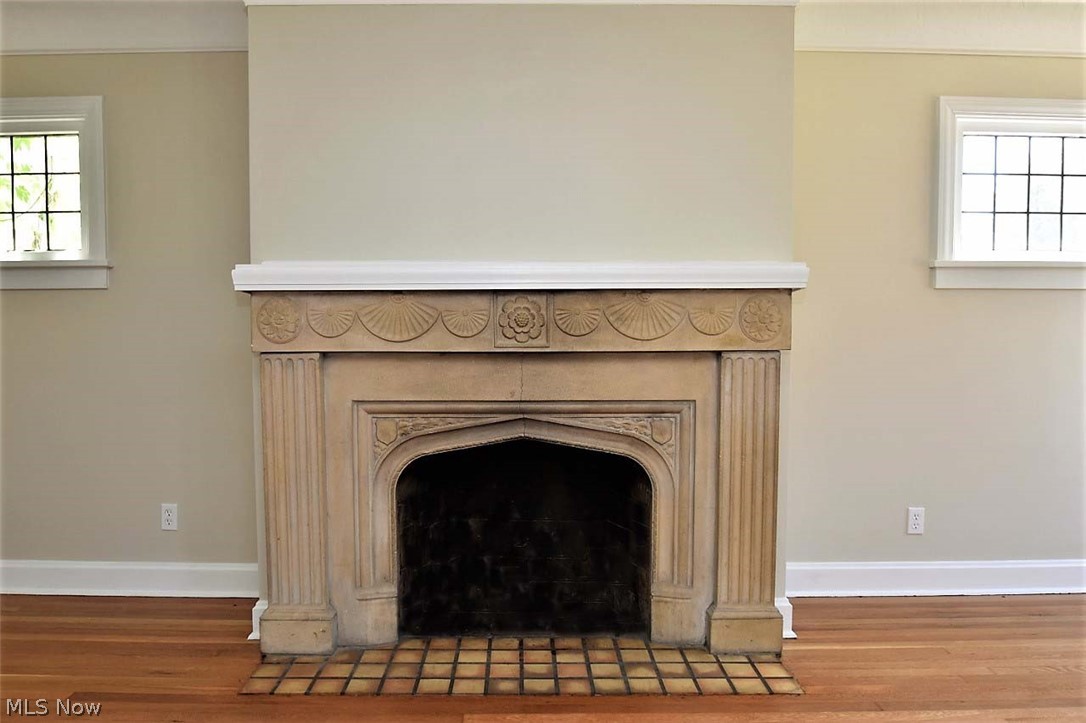 2247 Cranston Road Cleveland, OH 44118 - Photo 5 of 24