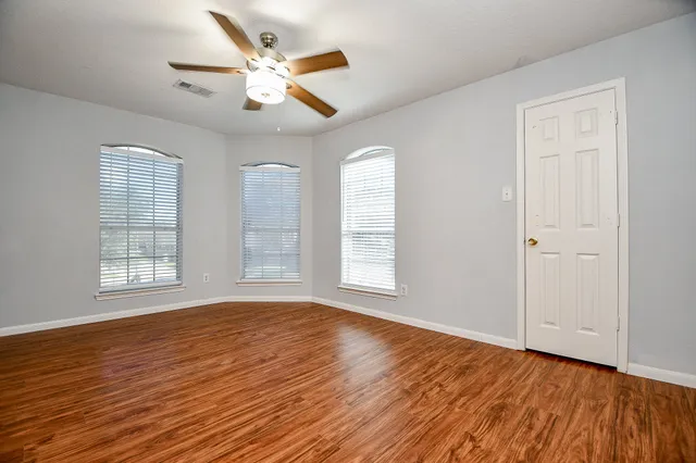 $2,650 | 3019 Red Oak Leaf Trail, Houston, TX 77084