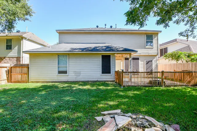 $2,650 | 3019 Red Oak Leaf Trail, Houston, TX 77084