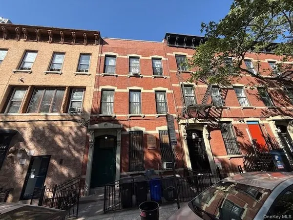 $3,495 | 99 Prospect Place, Unit 3R | Park Slope