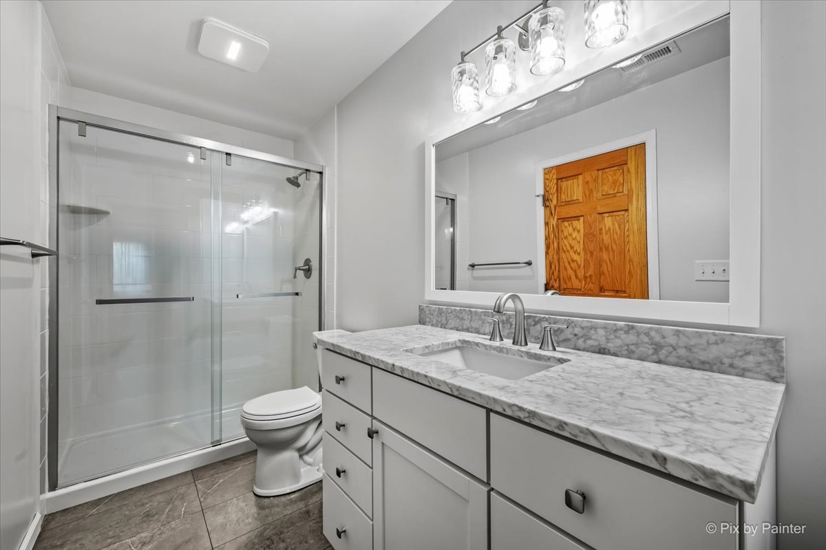 7104 Dove Way Cary, IL 60013 - Photo 42 of 82