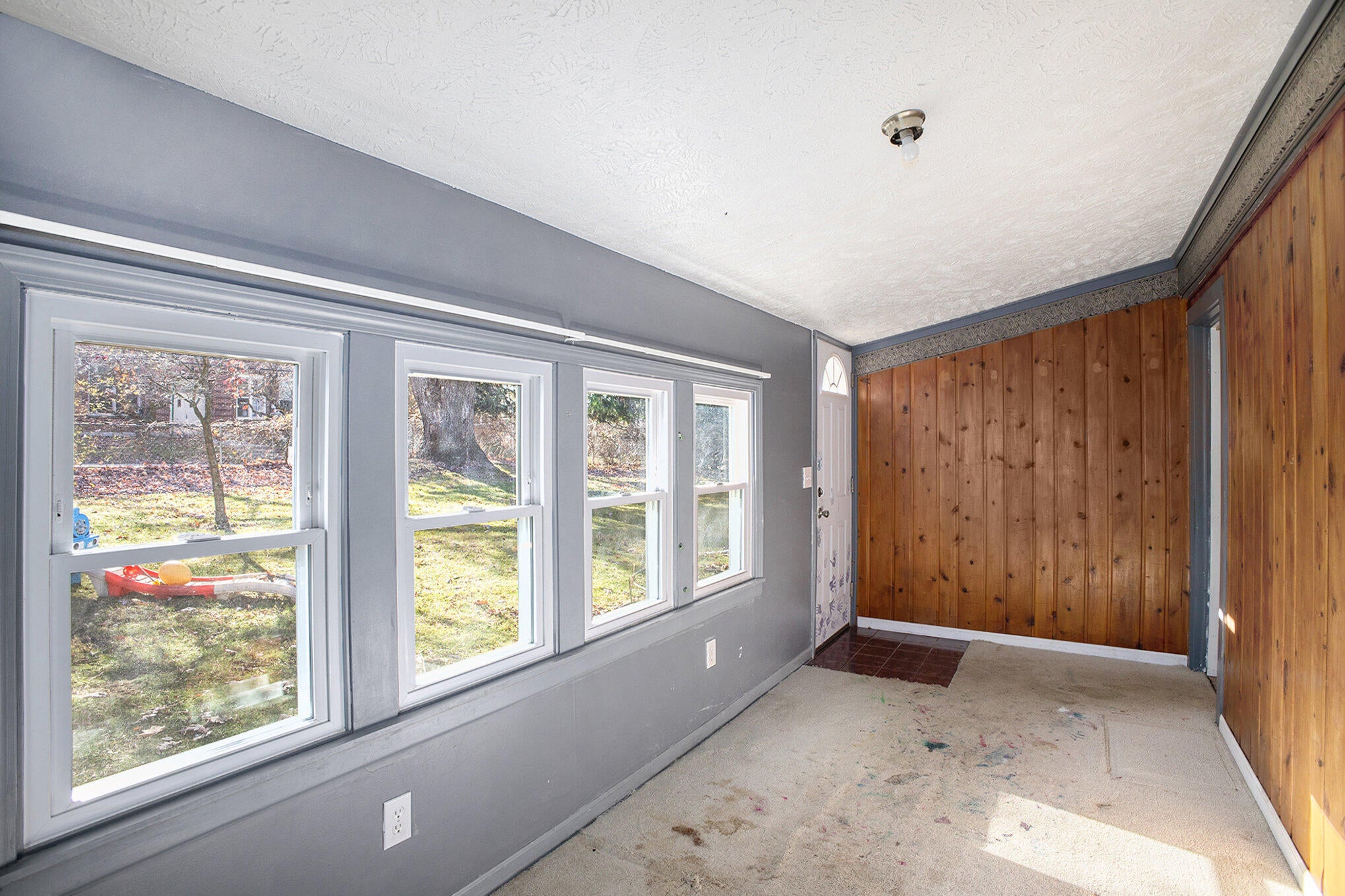 2015 Forest Road Lansing, MI 48910 - Photo 18 of 50 3 Seasons Room