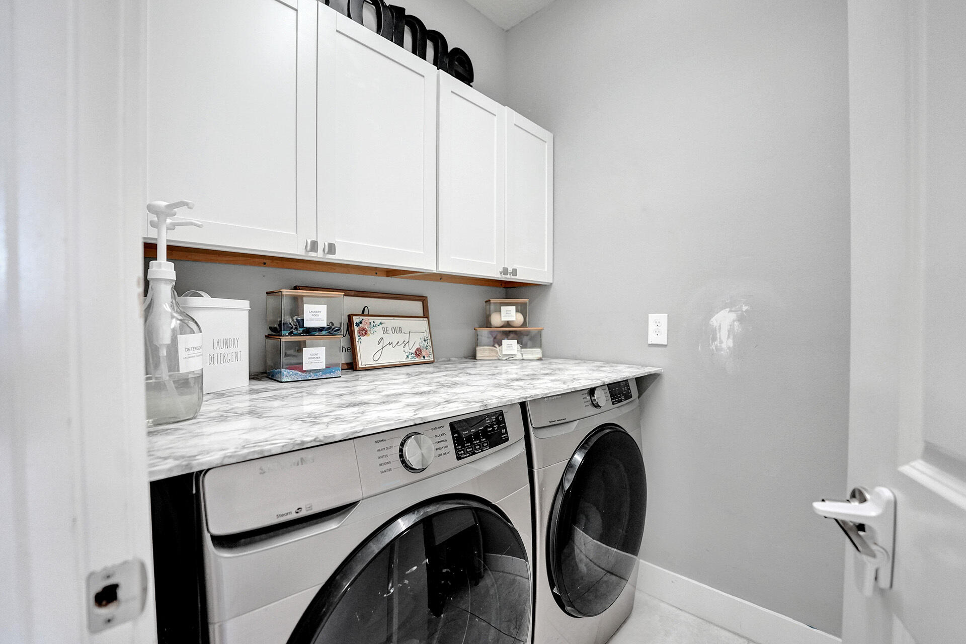 7201 Estero Drive Lake Worth, FL 33463 - Photo 17 of 58 Laundry