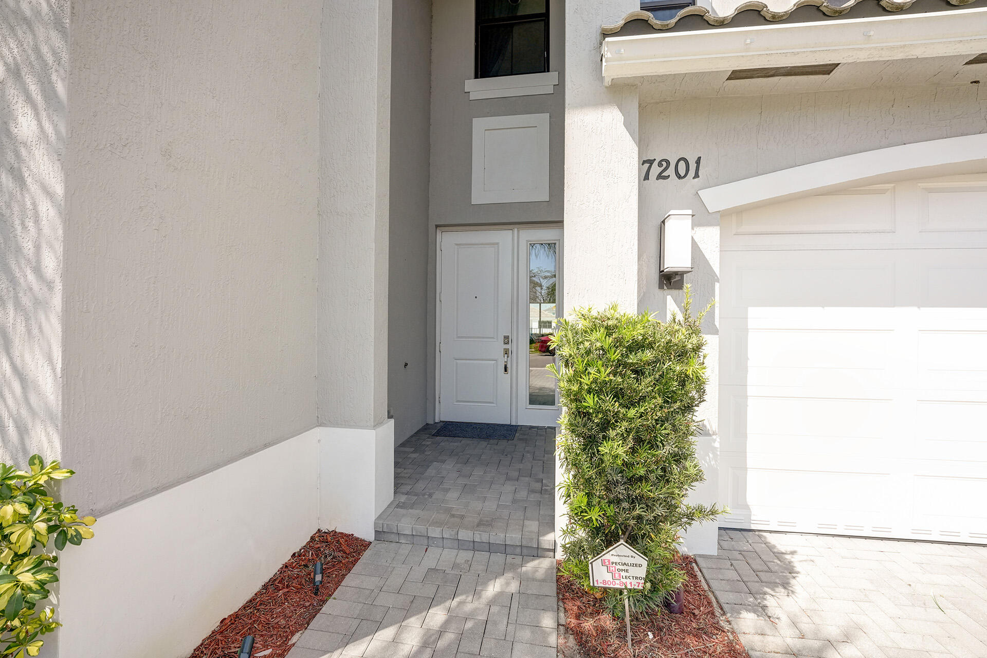 7201 Estero Drive Lake Worth, FL 33463 - Photo 3 of 58 Front