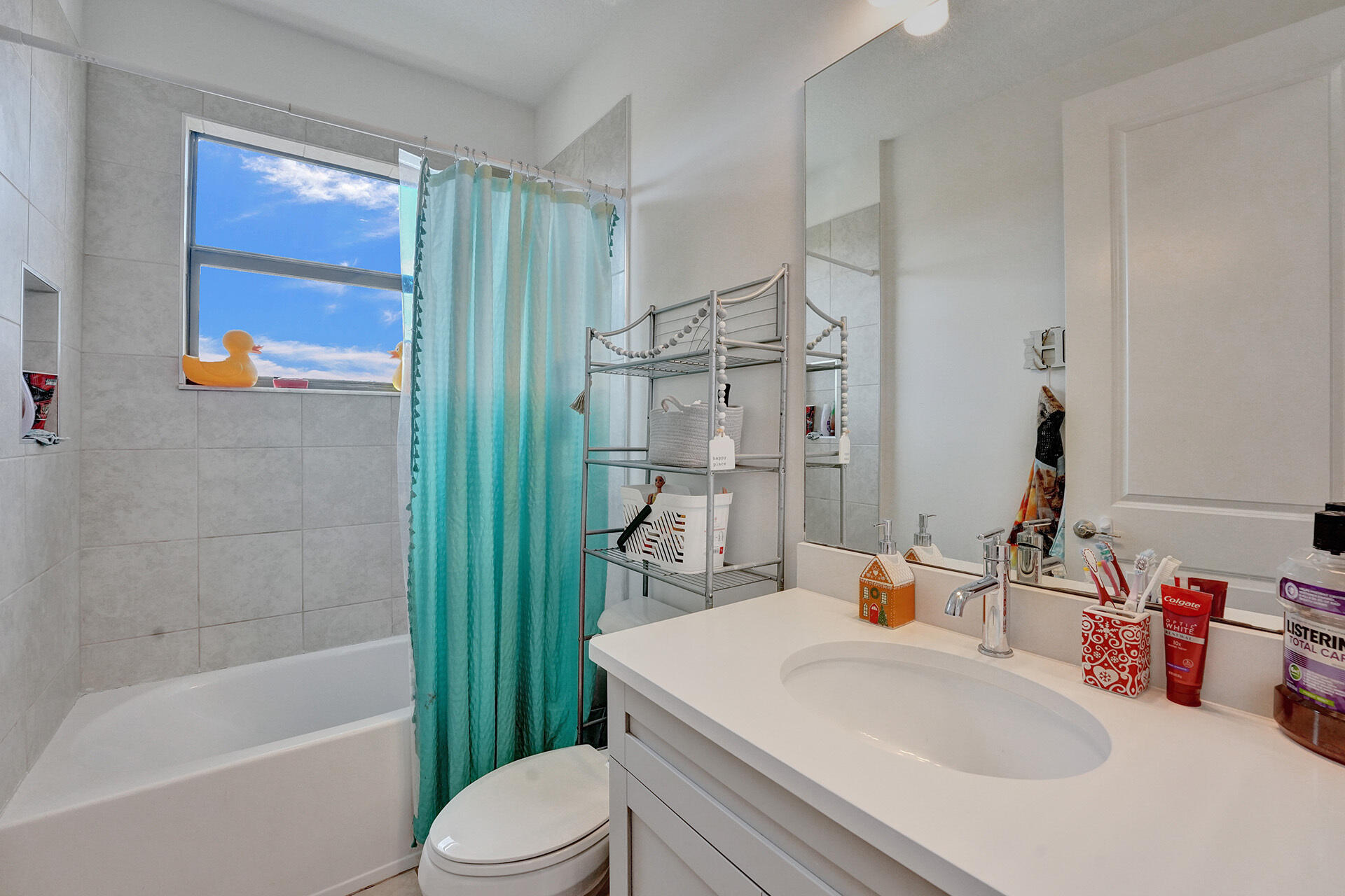 7201 Estero Drive Lake Worth, FL 33463 - Photo 36 of 58 Bath 4