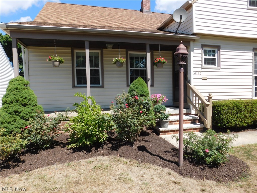 4113 Lowden Road South Euclid, OH 44121 - Photo 2 of 27