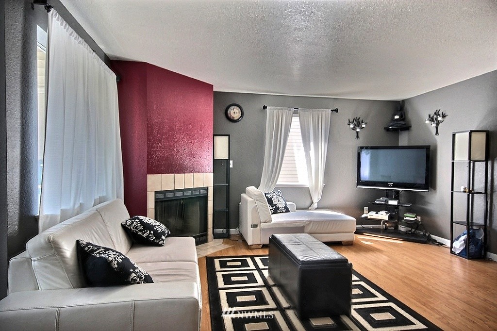 4231 Northeast 5th Street, Unit D203 Renton, WA 98059 - Photo 3 of 4