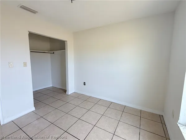$975 | 172 East Rainbow Street, Avon Park, FL 33825