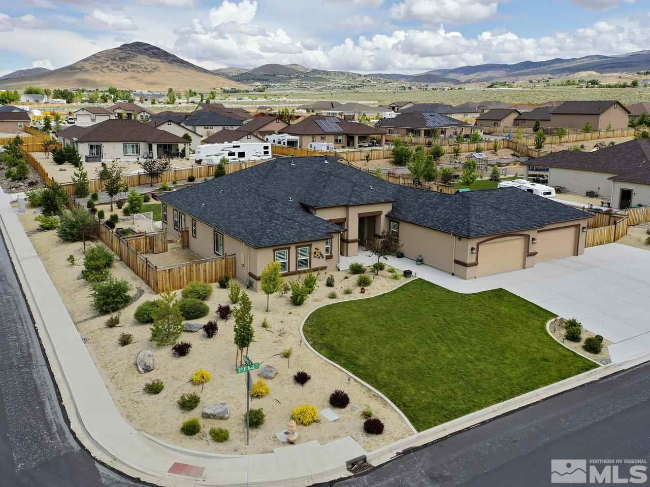 505 Split Rail Court Sparks, NV 89441 - Photo 1 of 25 a view of a terrace with a table and chairs