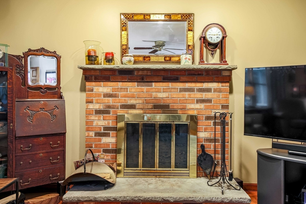 8 Tattan Farm Road Worcester, MA 01605 - Photo 10 of 35 Gallery Image 10