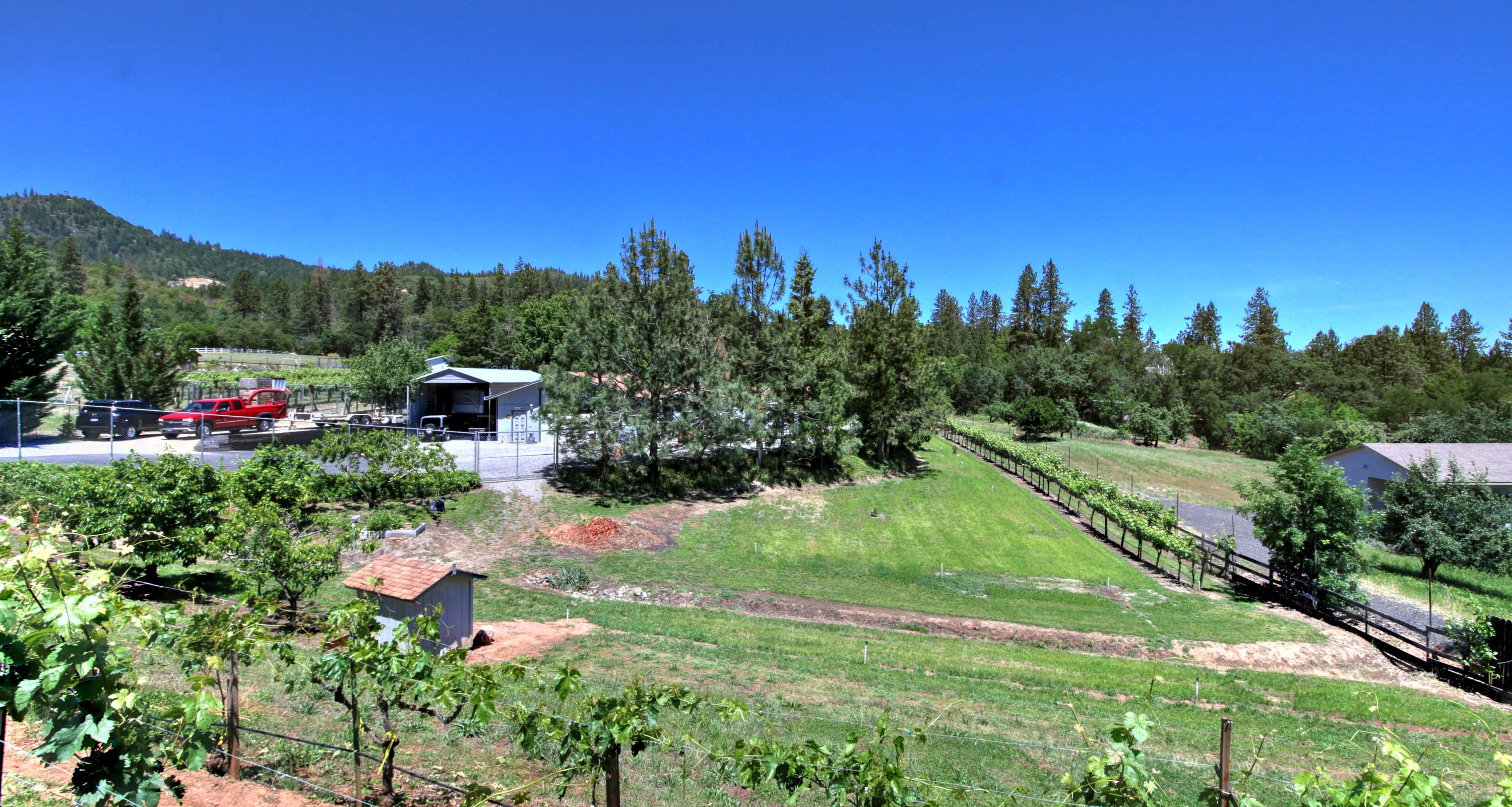 1930 Old Military Road Central Point, OR 97502 - Photo 33 of 63 Deck overlooking pasture area
