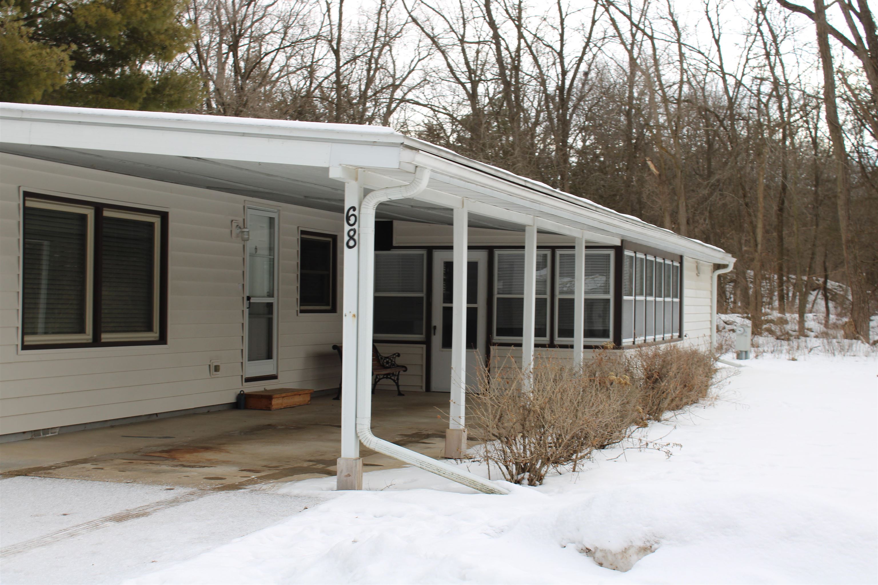 N750 Golf Prairie, Unit 68 Prairie du Sac, WI 53578 - Photo 2 of 22
