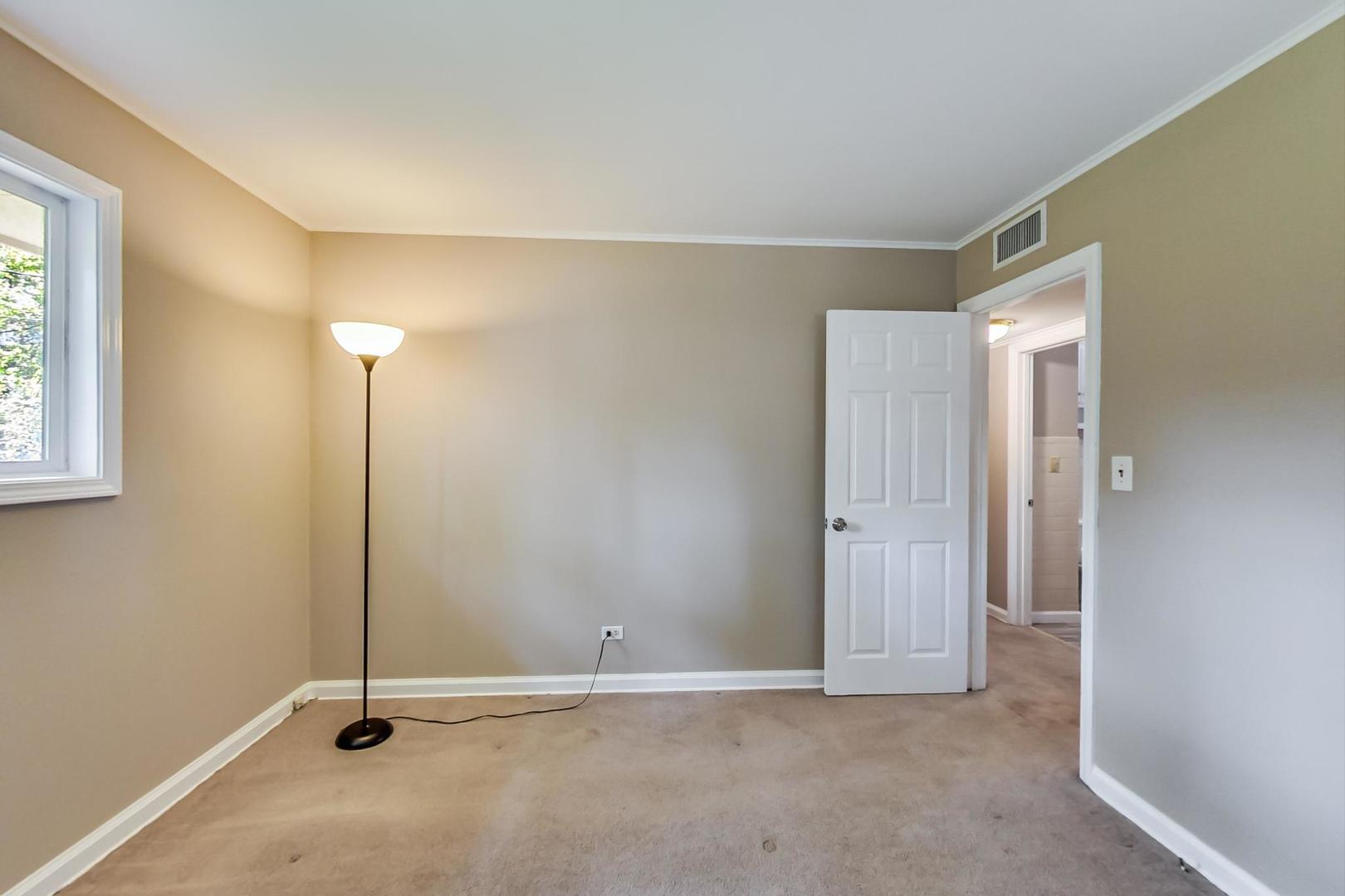 61 Golfview Road Lake Zurich, IL 60047 - Photo 17 of 26