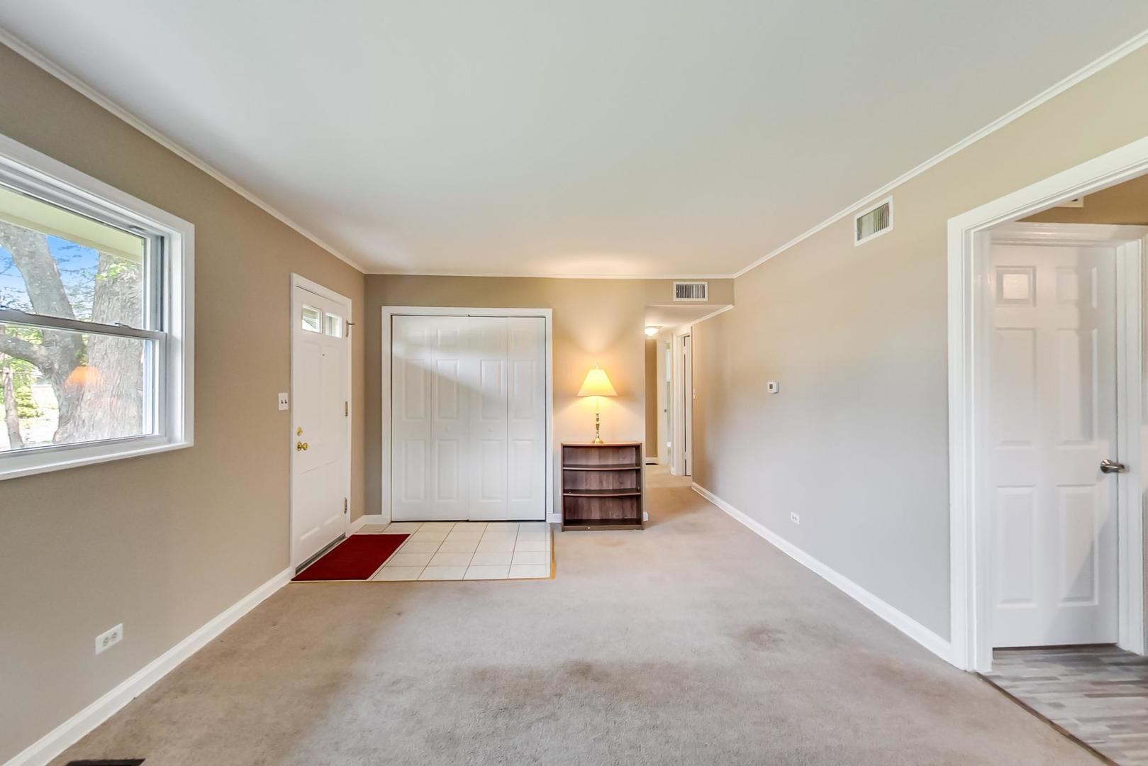 61 Golfview Road Lake Zurich, IL 60047 - Photo 5 of 26
