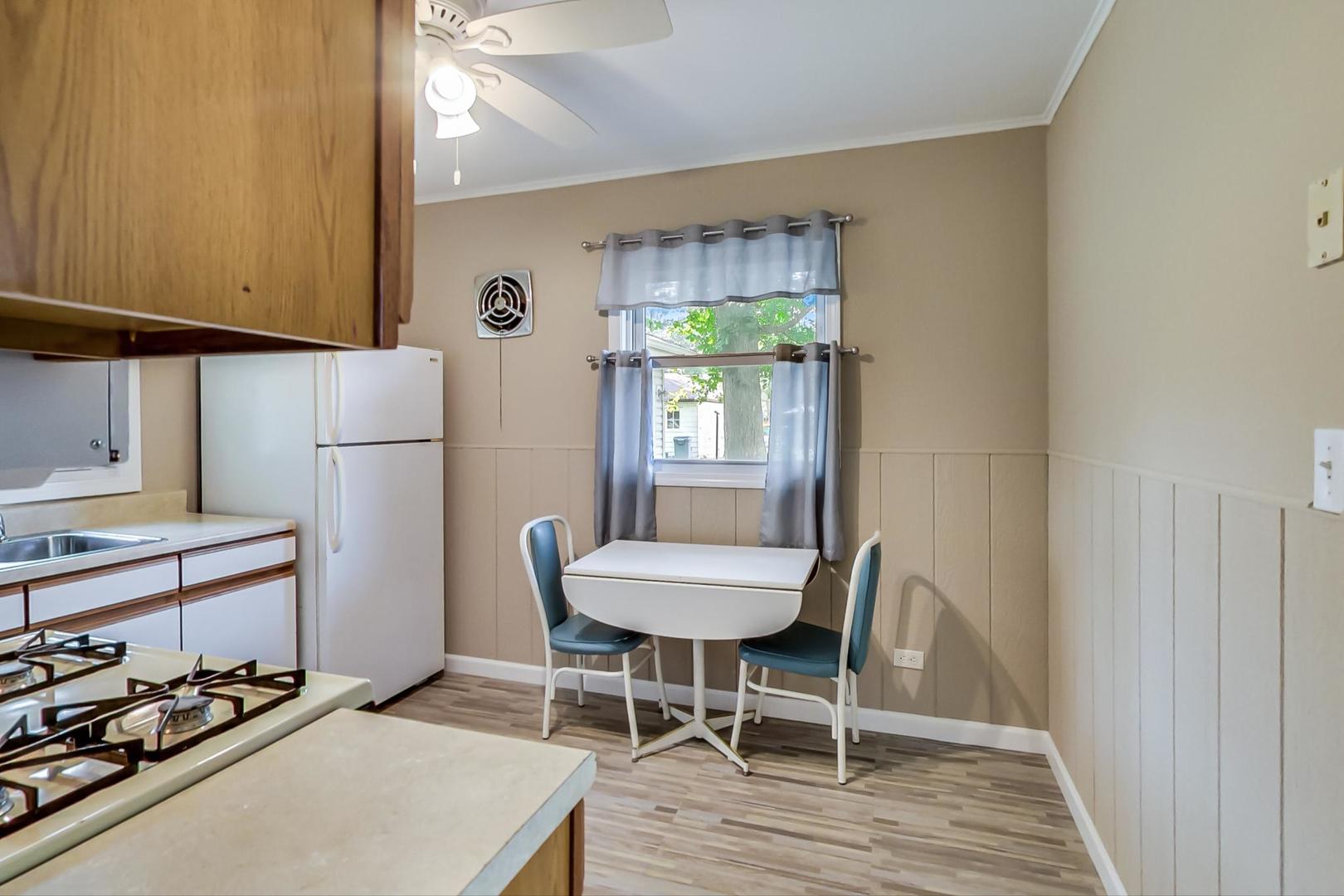 61 Golfview Road Lake Zurich, IL 60047 - Photo 9 of 26
