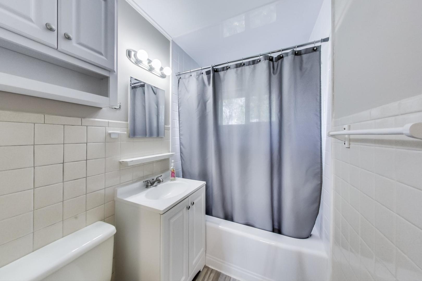 61 Golfview Road Lake Zurich, IL 60047 - Photo 10 of 26