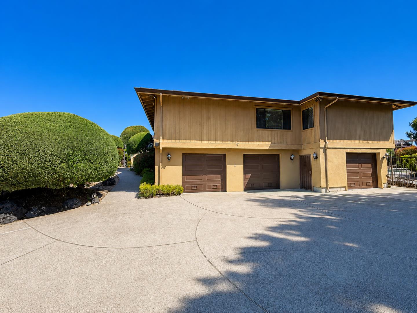 300 Ridgeway Road Woodside, CA 94062 - Photo 39 of 42