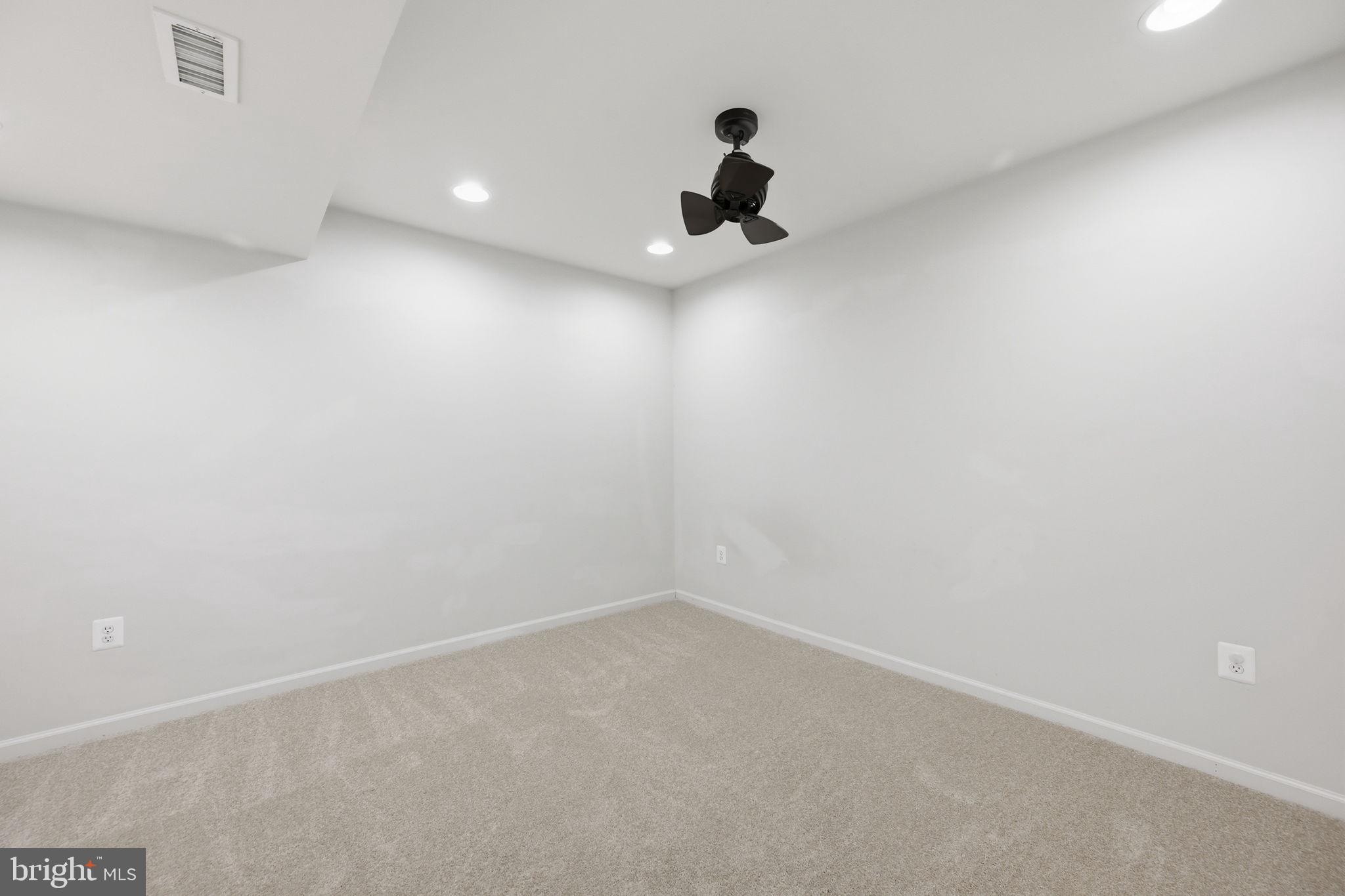 23710 Grapevine Ridge Terrace Clarksburg, MD 20871 - Photo 36 of 49 Gallery Image 36