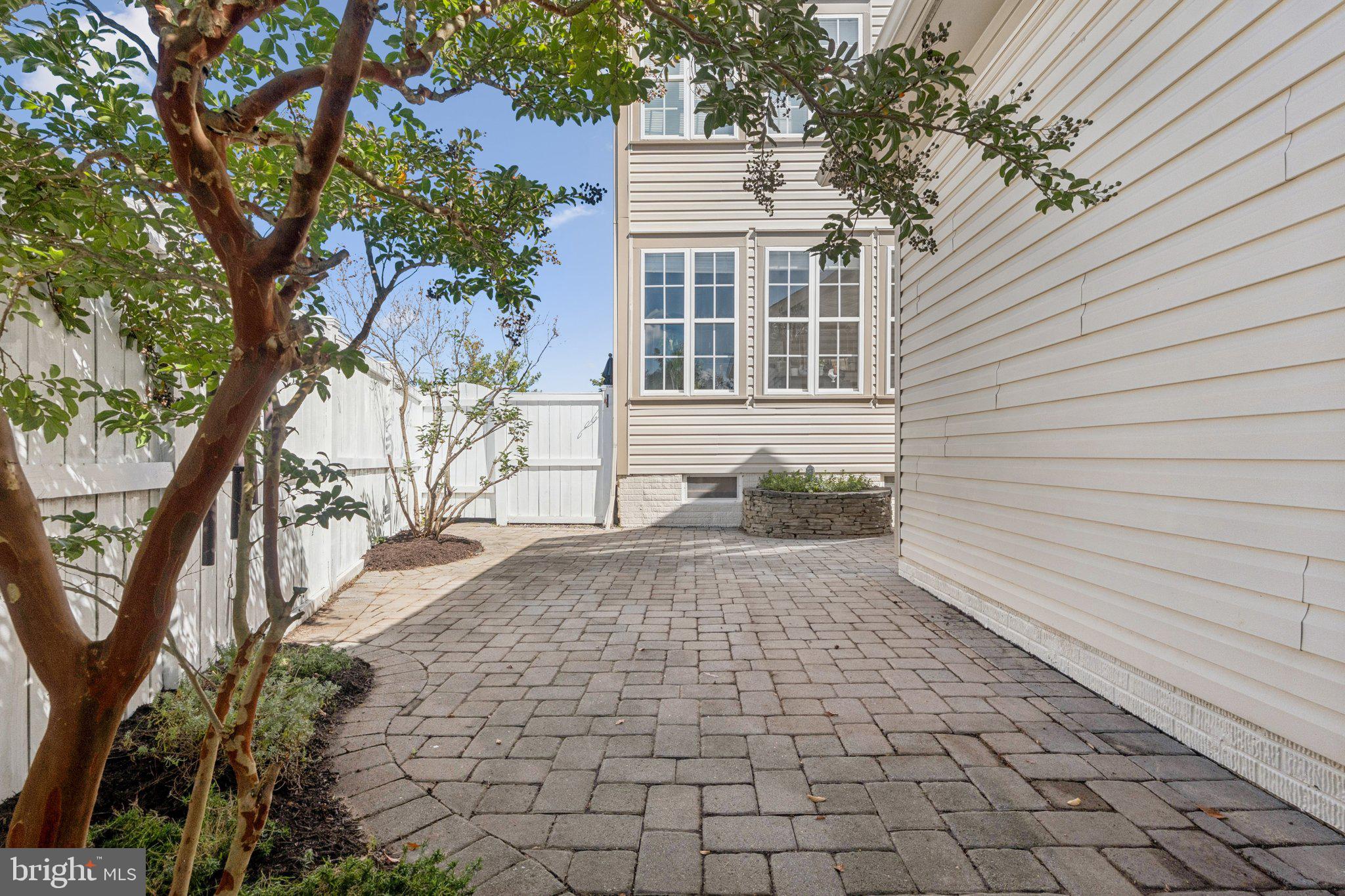 23710 Grapevine Ridge Terrace Clarksburg, MD 20871 - Photo 42 of 49 Gallery Image 42