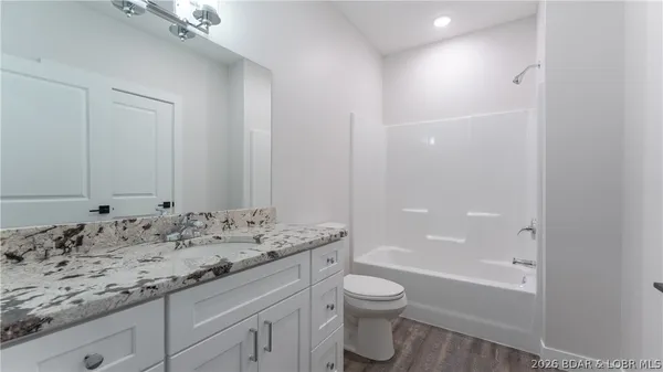 $400,000 | 104 Sierra Bay Drive, Unit 2D, Camdenton, MO 65020