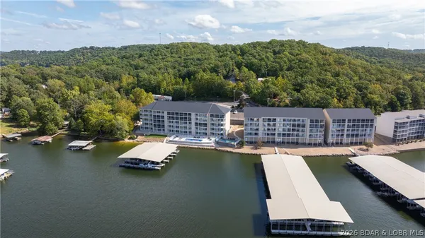 $400,000 | 104 Sierra Bay Drive, Unit 2D, Camdenton, MO 65020