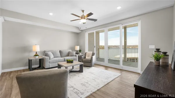 $400,000 | 104 Sierra Bay Drive, Unit 2D, Camdenton, MO 65020