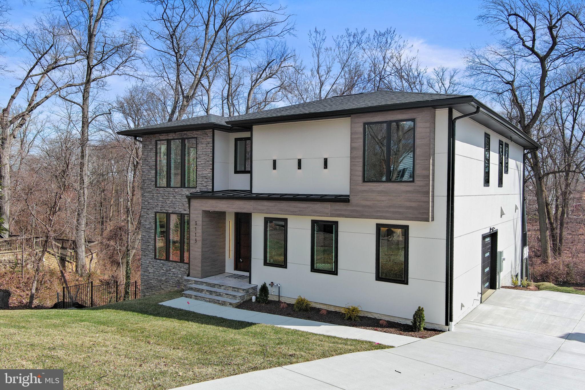 3113 Circle Hill Road Alexandria, VA 22305 - Photo 5 of 78 20 minutes to the Capitol, 10 to Old Town