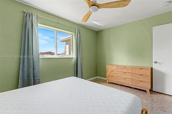 $2,800 | 616 Northwest 3rd Court, Hallandale Beach, FL 33009