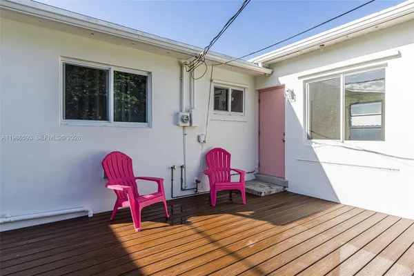 $2,800 | 616 Northwest 3rd Court, Hallandale Beach, FL 33009