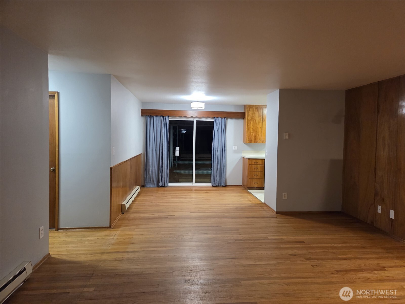 22221 45th Avenue Southeast Bothell, WA 98021 - Photo 4 of 21