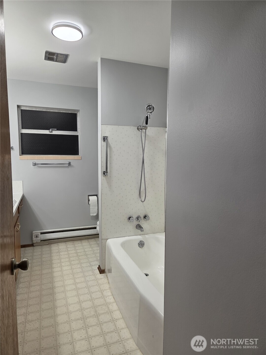 22221 45th Avenue Southeast Bothell, WA 98021 - Photo 10 of 21