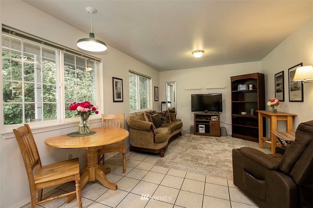4288 Deer Lake Road Clinton, WA 98236 - Photo 29 of 38 Gallery Image 29