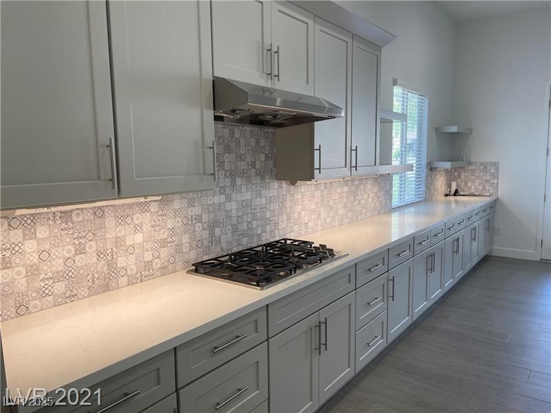 6632 Rashelda Court Las Vegas, NV 89130 - Photo 9 of 27 Look at all the counter and cabinet space