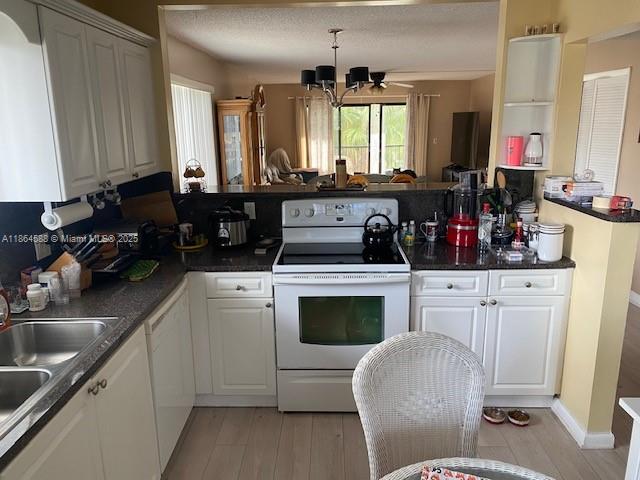 286 Racquet Club Road, Unit 201 Weston, FL 33326 - Photo 4 of 24 Gallery Image 4