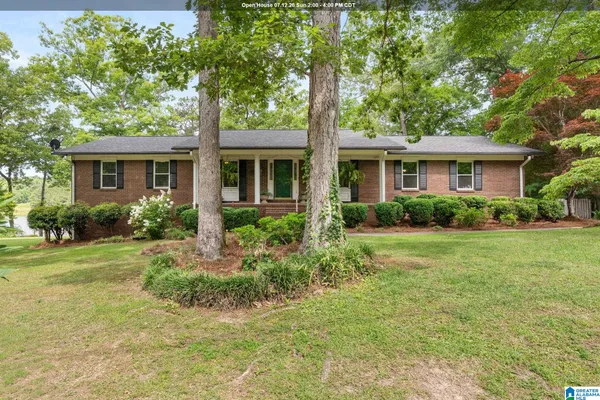 $699,900 | 10 Seddon Point, Pell City, AL 35128