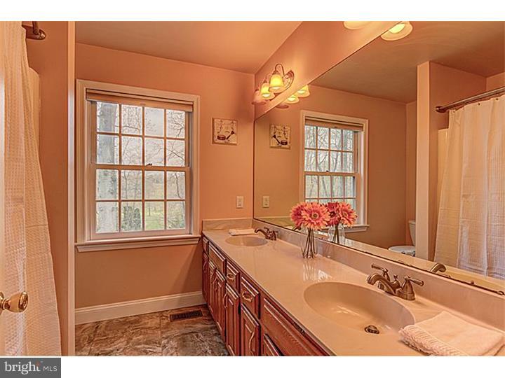 538 North Walnut Road Kennett Square, PA 19348 - Photo 23 of 25 Bathroom