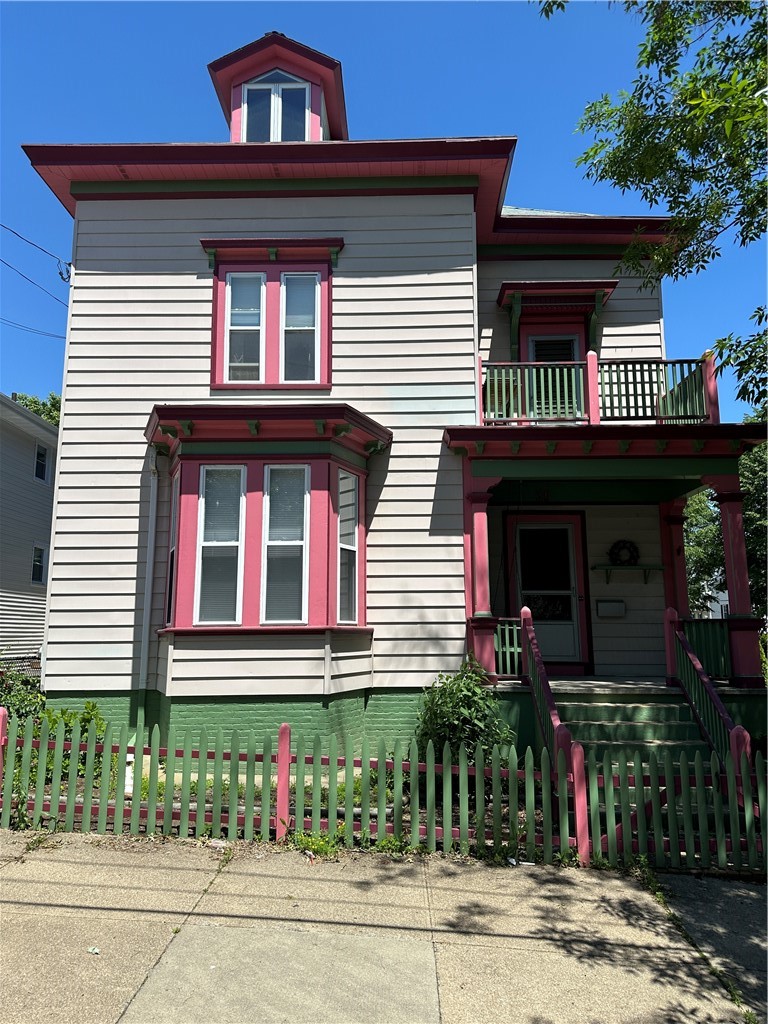 35 Dover Street Providence, RI 02908 - Photo 1 of 36