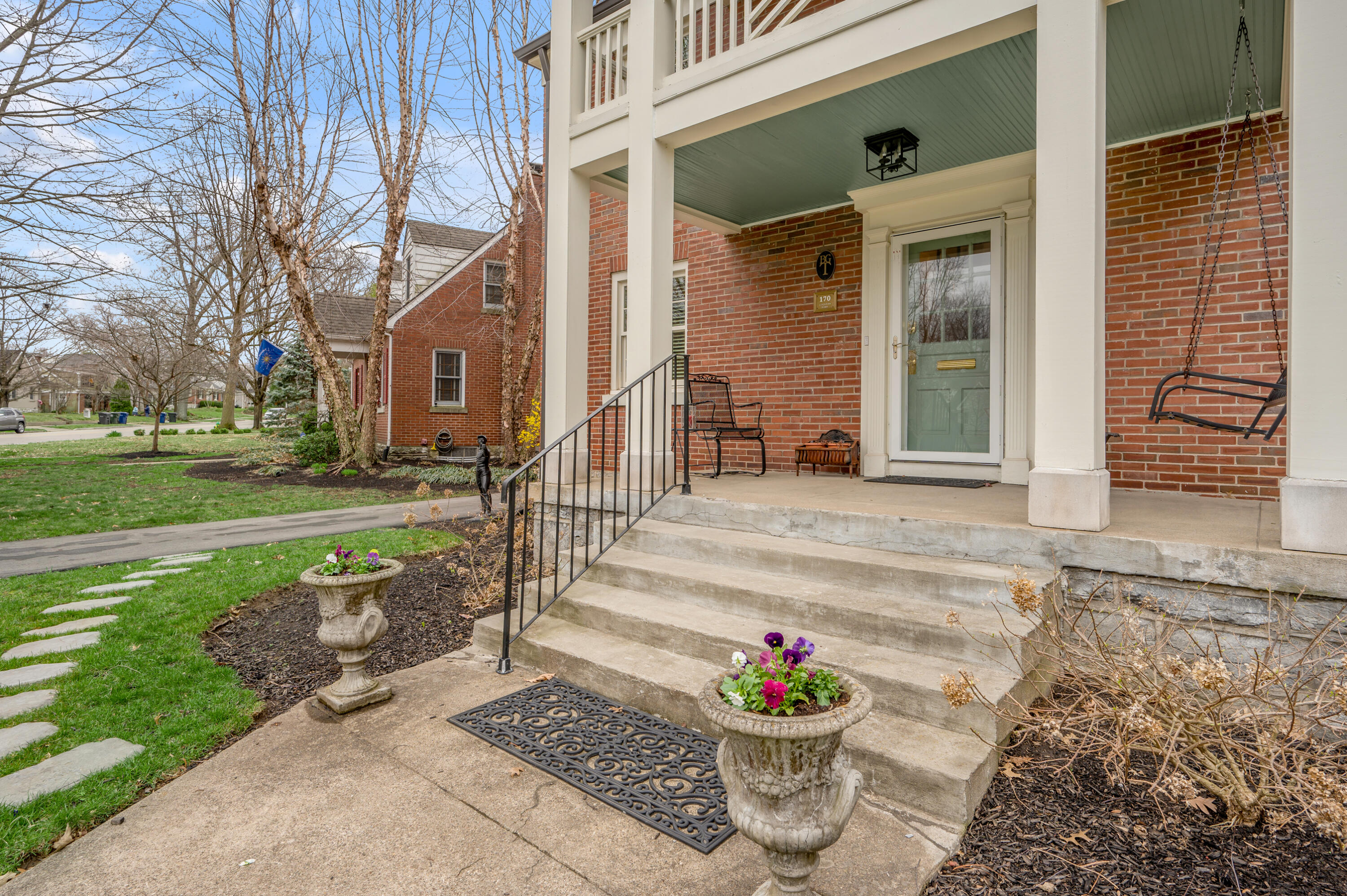 170 Cochran Road Lexington, KY 40502 - Photo 3 of 62 TDB_5629