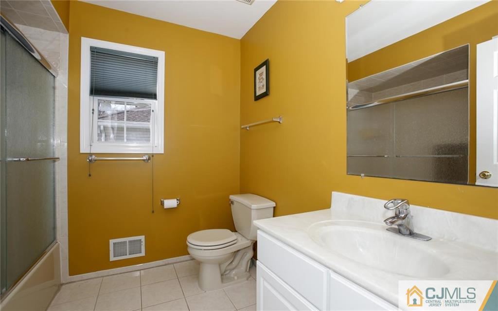 67 Spring Street Edison, NJ 08820 - Photo 11 of 14 Gallery Image 11