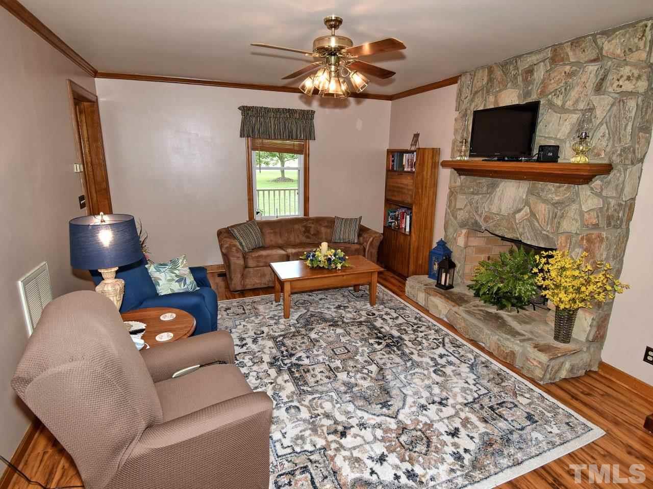 449 Bridgers Road Kenly, NC 27542 - Photo 7 of 30 Gallery Image 7