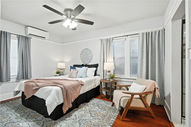 $1,148,999 | 222 Kennebec Avenue, Long Beach, CA 90803